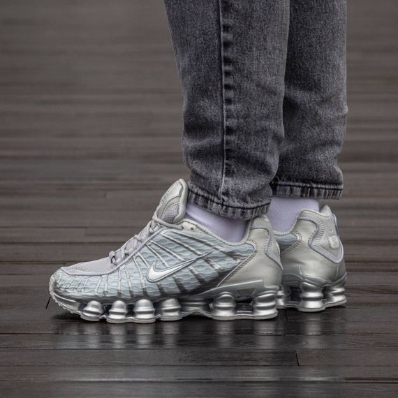 Кросівки весна-літо Nike Shox TL колір біле срібло | Зображення 1