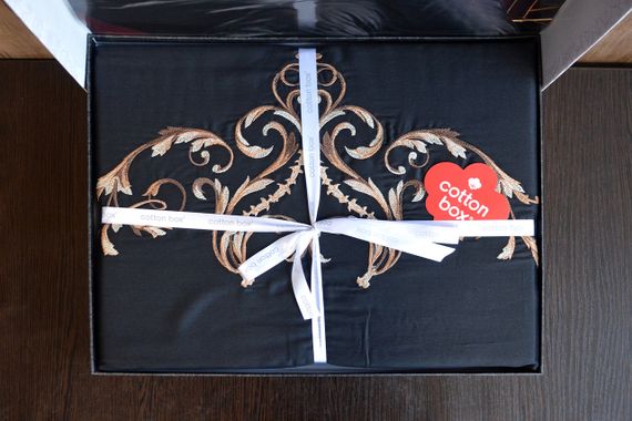 Комплект постельного белья с вышивкой Cotton Box Brode Saten 200×220 Sarita Bordo | Зображення 6