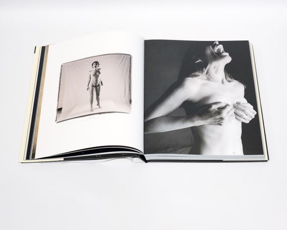 Книга - фотоальбом еротичної фотографії найкращих фотографів світу Graphis Nudes V.3 | Зображення 7