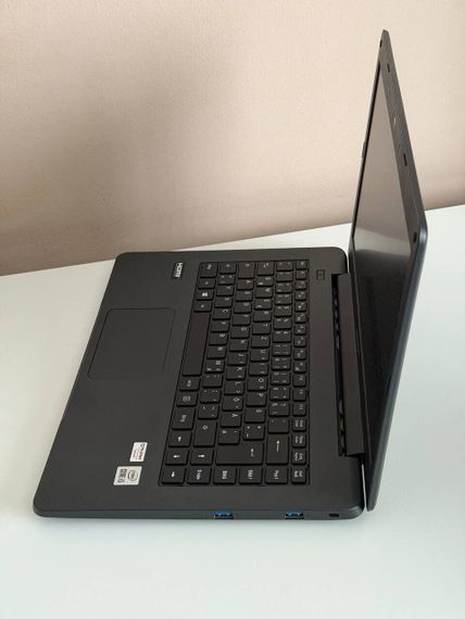 Ультрабук Medion Akoya E11412 / 14" (1366x768) TN / Intel Core i5-10210U (4 (8) ядра по 1.6 - 4.2 GHz) / 8 GB DDR4 / 120 GB SSD / Intel UHD Graphics / WebCam / NEW АКБ / Windows 11 б/в | Зображення 2