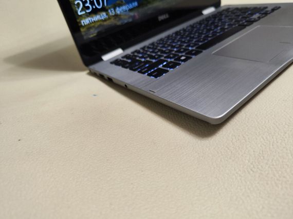 Ноутбук-трансформер Dell Inspiron 13 7378 2-in-1 / 13.3" (1920x1080) IPS Touch / Intel Core i5-7200U (2 (4) ядра по 2.5 - 3.1 GHz) / 8 GB DDR4 / 256 GB SSD / Intel HD Graphics 620 / WebCam б/у | Зображення 3