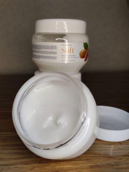 Крем для рук и тела Farmasi Soft с миндалем 150 мл | Зображення 2