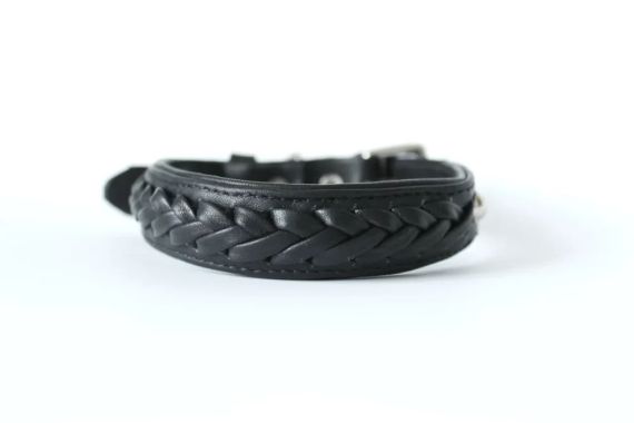 Шкіряний нашийник чорний для собак із плетінням