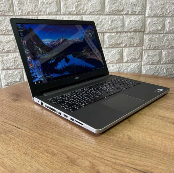 Ноутбук Dell Inspiron 5559 15,6" HD i7 6500U 8Gb SSD 500Gb Radeon R5 Б/В | Зображення 2