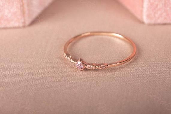 Кольцо из красного золота с розовым фианитом 17.5 | Зображення 6