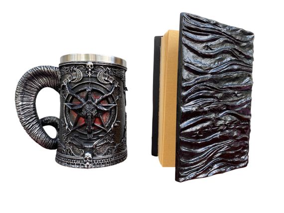 Подарунковий набір Кухоль 3D Стародавні Боги та Блокнот 3D «Книга, що дивиться у відповідь» | Зображення 1