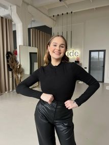 Брюки из эко-кожи на пуговицах с карманами цвет черный XL