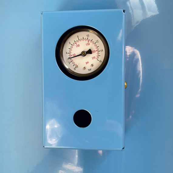 Гідроакумулятор VOLKS Pumpe 300 л з манометром (8939) | Зображення 1