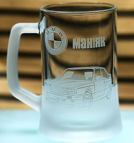 Пивний келих 670 мл з гравіюванням BMW M3 E30 подарунок для автолюбителя  кухоль для пива з логотипом авто