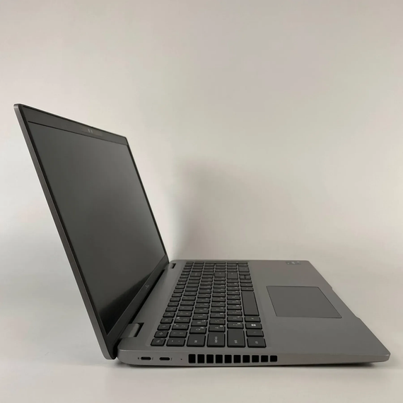 Ультрабук Dell Latitude 5540 / 15.6" (1920x1080) IPS / Intel Core i5-1335U (10 (12) ядер по 3.4 - 4.6 GHz) / 16 GB DDR4 / 256 GB SSD / Intel Iris Xe Graphics / WebCam / HDMI б/у + Подарок Беспроводная мышь / USB | Зображення 3