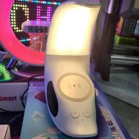 Нічник з колонкою та бездротовою зарядкою L-32 Білий