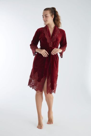 Женский халат Nusa 0383-1 велюровый с кружевом, бордовый S | Зображення 1