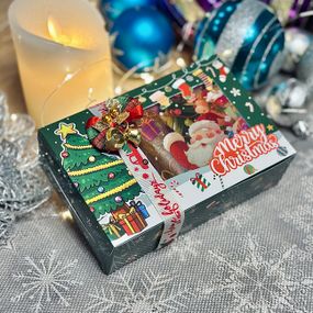 Різдвяний подарунковий набір пастили «Смаколик під ялинку» — 300 г ( зелена коробка)