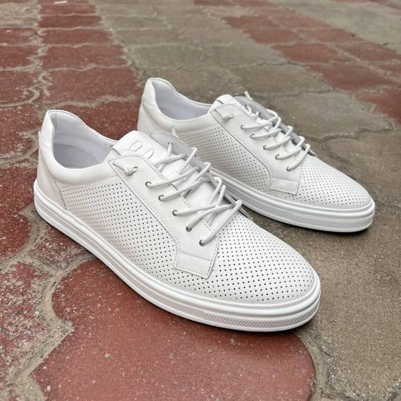 Чоловічі білі шкіряні кеди з перфорацією — тренд взуття | Зображення 8