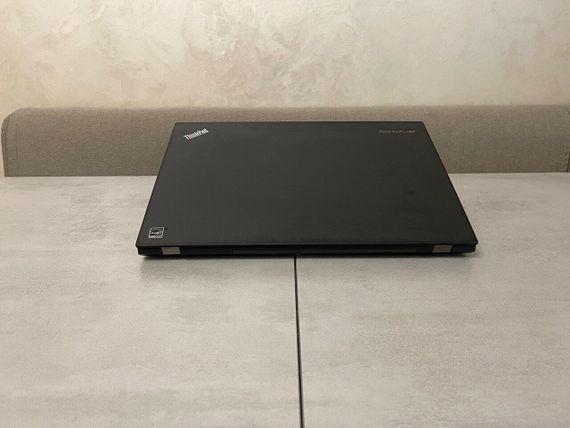 Ноутбук Lenovo ThinkPad T550 / 15.6" (1920x1080) TN / Intel Core i5-5300U (2 (4) ядра по 2.3 - 2.9 GHz) / 16 GB DDR3 / 256 GB SSD / Intel HD Graphics 5500 / WebCam / Fingerprint б/у + Подарок Проводная мышь / USB | Зображення 7
