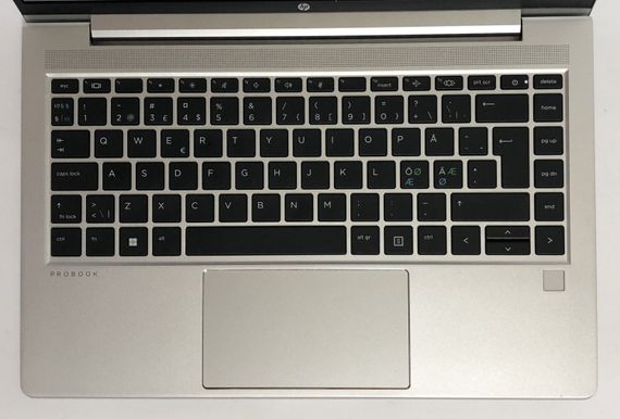 Ультрабук HP ProBook 445 G9 / 14" (1920x1080) IPS / AMD Ryzen 5 5625U (6 (12) ядер по 2.3 - 4.3 GHz) / 8 GB DDR4 / 256 GB SSD / AMD Radeon RX Vega 7 Graphics / WebCam / Win 11 Pro б/в + Подарунок Флеш-накопичувач Kingston DataTraveler Exodia S 64 ГБ | Зображення 7