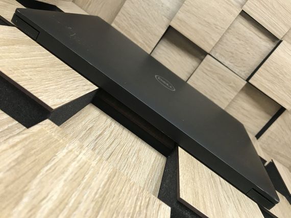 Ноутбук Б-клас Dell Latitude 7490 / 14" (1920x1080) IPS / Intel Core i5-8350U (4 (8) ядра по 1.7 - 3.6 GHz) / 8 GB DDR4 / 256 GB SSD M.2 / Intel UHD Graphics 620 / WebCam / USB 3.1 / HDMI б/в | Зображення 6