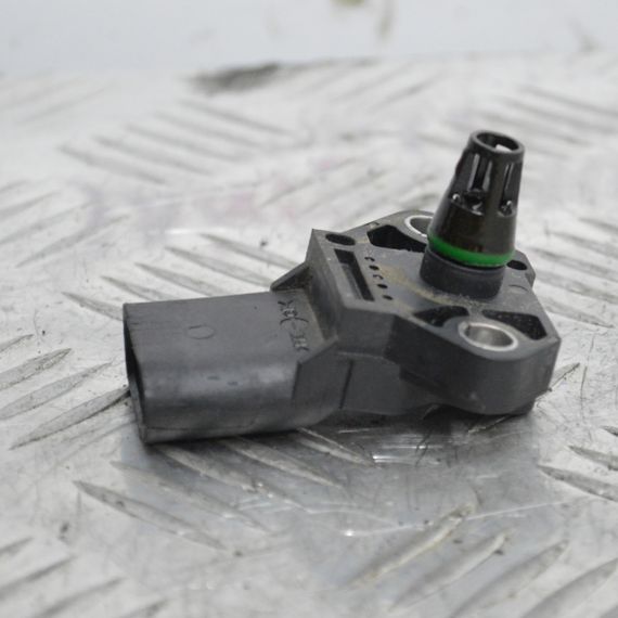 Датчик тиску наддуву Skoda Octavia Superb Yeti бензин Шкода Октавія Суперб Єті 038906051D | Зображення 1