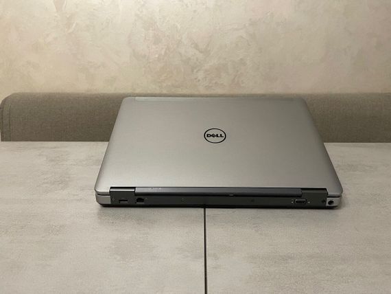 Ноутбук Dell Latitude E6540 / 15.6" (1920x1080) IPS / Intel Core i7-4610M (2 (4) ядра по 3.0 - 3.7 GHz) / 16 GB DDR3 / 120 GB SSD + 500 GB HDD / Intel HD Graphics 4600 / DVD-ROM б/у | Зображення 7