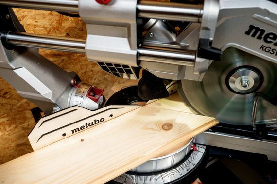 Торцювальна пила Metabo KGSV 216 MC (615216000) | Зображення 2