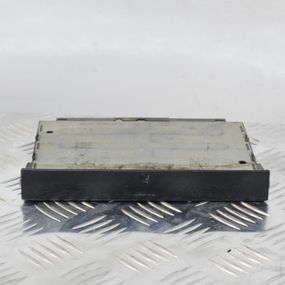 Підстаканник Vw Volkswagen Golf IV тримач для напоїв Фольксваген Гольф 4 1J0858601