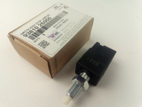 Датчик вмикання гальма (педалі) Hyundai/KIA, MOBIS (9381026000) (93810-26000)