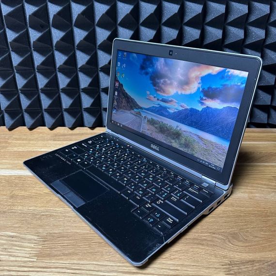 Нетбук Б-класс Dell Latitude E6230 / 12.5" (1366x768) TN / Intel Core i5-3320M (2 (4) 2.6 - 3.3 GHz) / 8 GB DDR3 / 128 GB SSD / Intel HD Graphics 4000 / WebCam б/у | Зображення 4