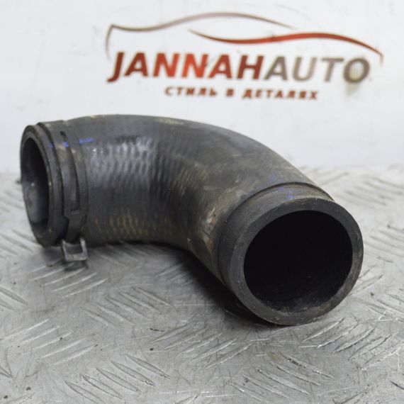 Патрубок інтеркулера нижній лівий 1.9 TDI Skoda Fabia 2000-2008 шланг інтеркуллера Шкода Фабія 6Q0145832D | Зображення 1