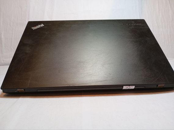 Ноутбук Б-клас Lenovo ThinkPad T450 / 14" (1600x900) TN / Intel Core i5-5300U (2 (4) ядра по 2.3 - 2.9 GHz) / 8 GB DDR3 / 120 GB SSD / Intel HD Graphics 5500 / WebCam / Два АКБ б/в | Зображення 3