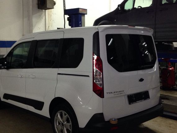 Спойлер (под покраску) для Ford Connect 2014-2021 гг | Зображення 6