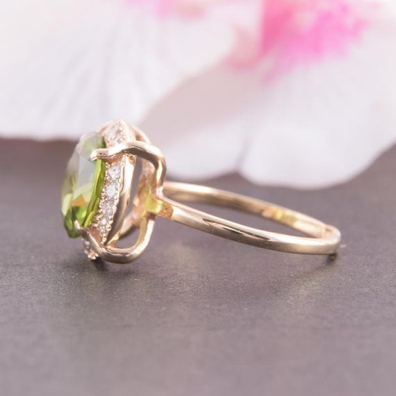 Кольцо из желтого золота с хризолитом 20 | Зображення 2