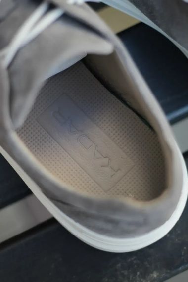 Кеди сірого кольору з м'якої замші 44 розмір | Зображення 4