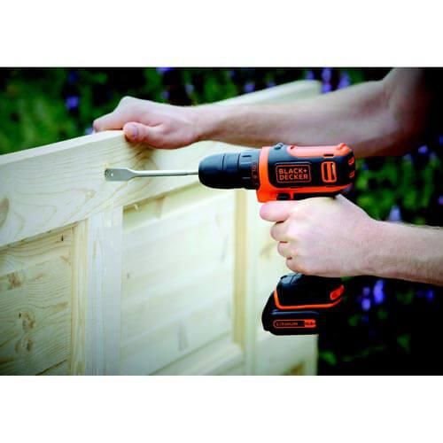 Дрель-шуруповерт аккумуляторная BLACK+DECKER BDCDD12 | Зображення 1