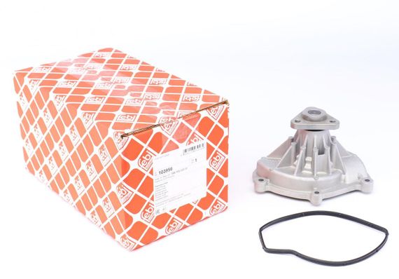 Помпа води Porsche Cayenne Panamera Macan 3.0 3.6 4.8 07- 103956