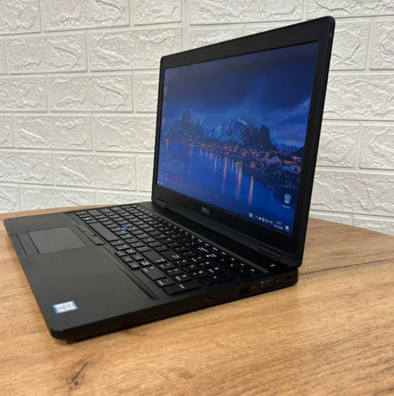Ноутбук Dell Latitude 5591 HD i5 8400H 8Gb SSD 256Gb  Б/В | Зображення 1