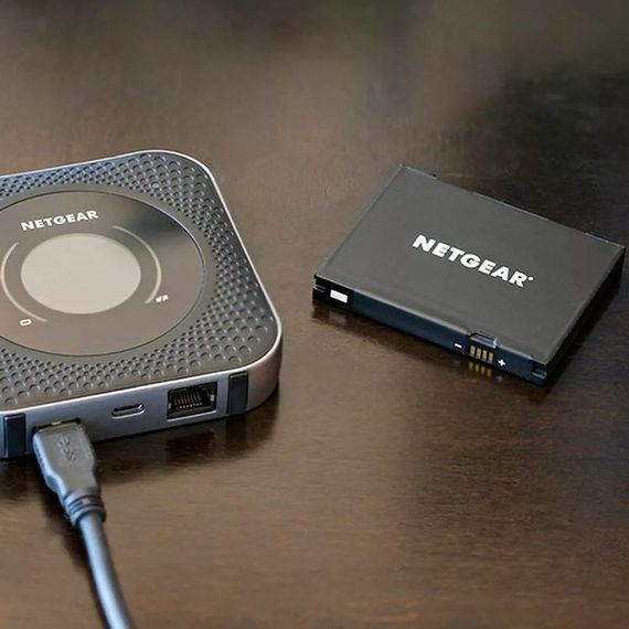 NETGEAR Змінний літій-іонний акумулятор W-10A для мобільних маршрутизаторів NETGEAR Nighthawk M1/M2 (MHBTR10-10000S) | Зображення 1
