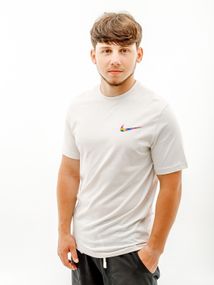 Футболка Nike M NSW TEE CLUB+ HDY PRNT SWSH