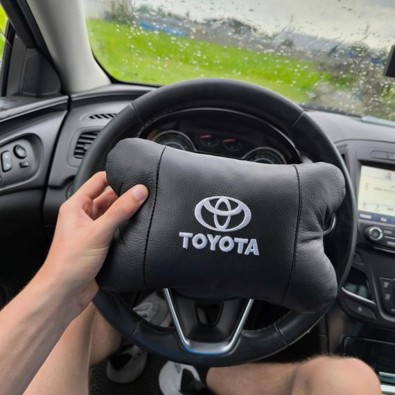 Подушки на подголовник в машину Toyota, Дорожная подушка в автомобиль, Автоподушки RS-889 с логотипом | Зображення 8