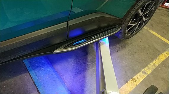 Бокові пороги Оригінал V2 (2 шт., алюм.) для Toyota C-HR