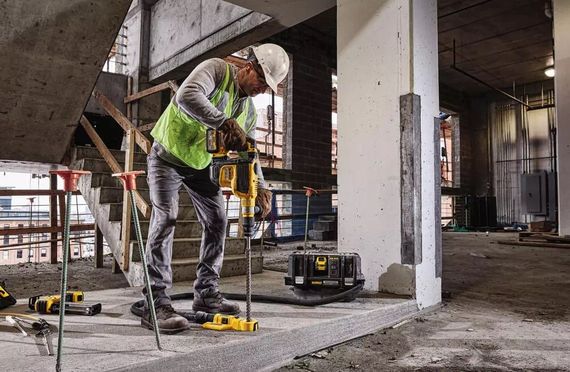 Перфоратор акумуляторний DeWALT SDS-Max 54 В XR FlexVolt без АКБ та ЗП DCH614N | Зображення 1