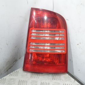 Ліхтар задній правий Skoda Octavia Tour 1998-2010 універсал Фара стоп задня права Шкода Октавія Тур 1U9945096B