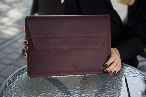 Чохол для ноутбука вінтажний Incarne Line MacBook Air 13" 2018-2025 line-burgundy-vintage-air-13 бордовий | Зображення 2