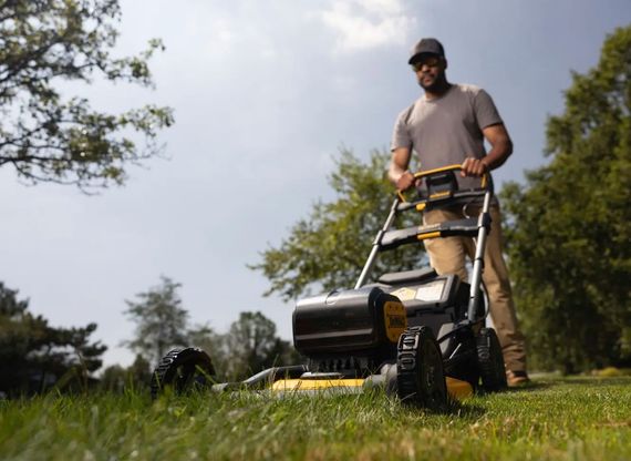 Газонокосарка акумуляторна DeWALT з АКБ та ЗП DCMWP134W2 | Зображення 8