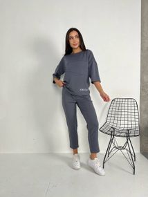 Женский спортивный прогулочный костюм с укороченными штанами NB24003 серый, размер 46/48