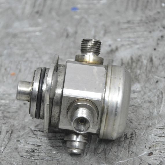 ПНВТ BMW F01 F04 F07 F10 F11 F12 F13 X5 X6 2007-2015 Паливний насос високого тиску БМВ 13517595339 | Зображення 2