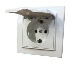 Розетка внутренней установки 1-я з/к с крышкой белая IP20 Malta Ny95000961