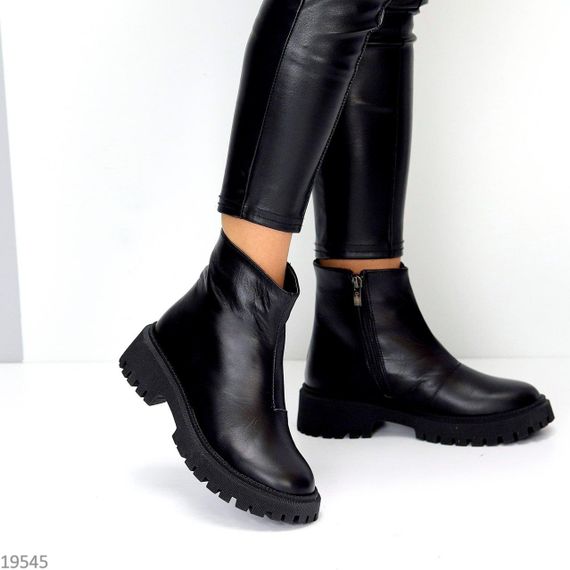 Комфортні чорні зимові черевики натуральна шкіра стильний мінімалізм | Зображення 2