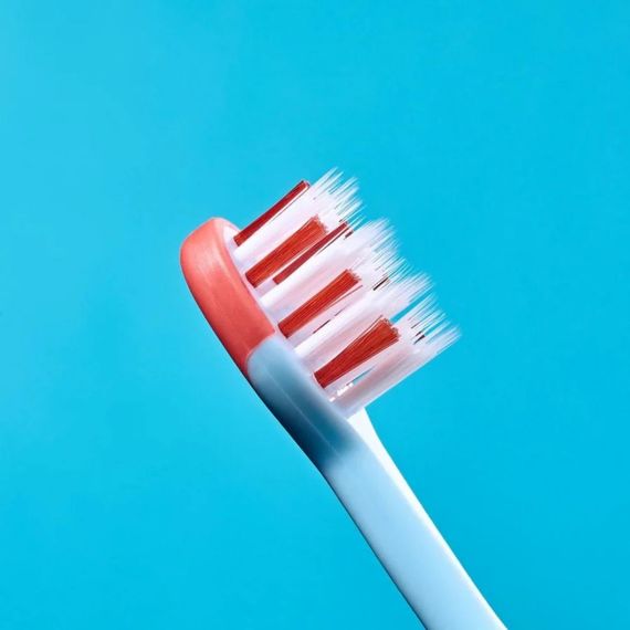Дитяча зубна щітка на ніжці-липучці Brush-Baby FlossBrush Ракета (3-6 років), подвійна упаковка | Зображення 2