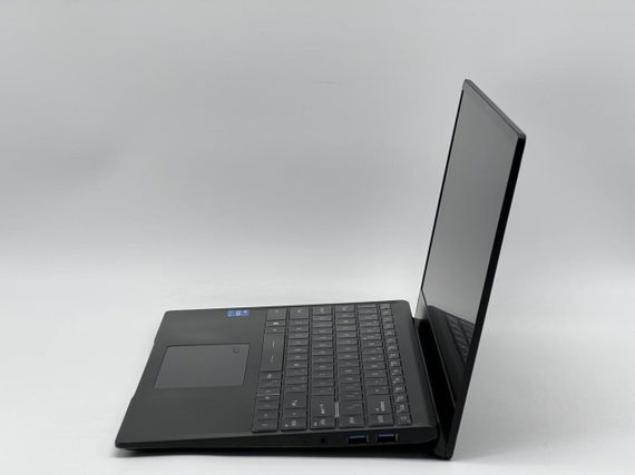 Ультрабук Б-класс MSI Summit B14 A11M-077US / 14" (1920x1080) IPS / Intel Core i5-1135G7 (4 (8) ядра по 2.4 - 4.2 GHz) / 16 GB DDR4 / 512 GB SSD / Intel Iris Xe Graphics / WebCam б/у | Зображення 3
