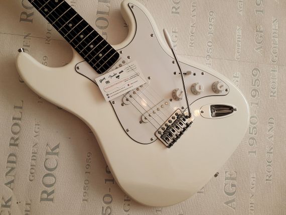 Електрогітара Fender Stratocaster Standard White Rosewood China | Зображення 7